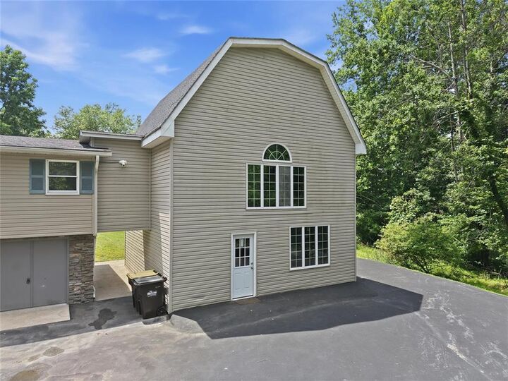 Property Photo: 226 Circle Drive S PA 18353