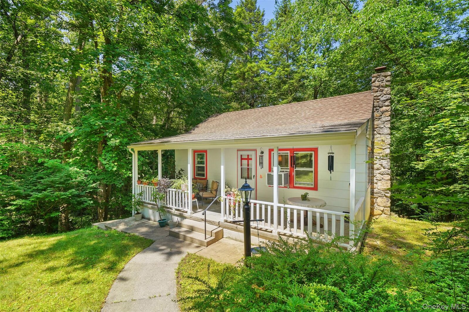 Property Photo:  1017 Quaker Bridge Road E  NY 10567 