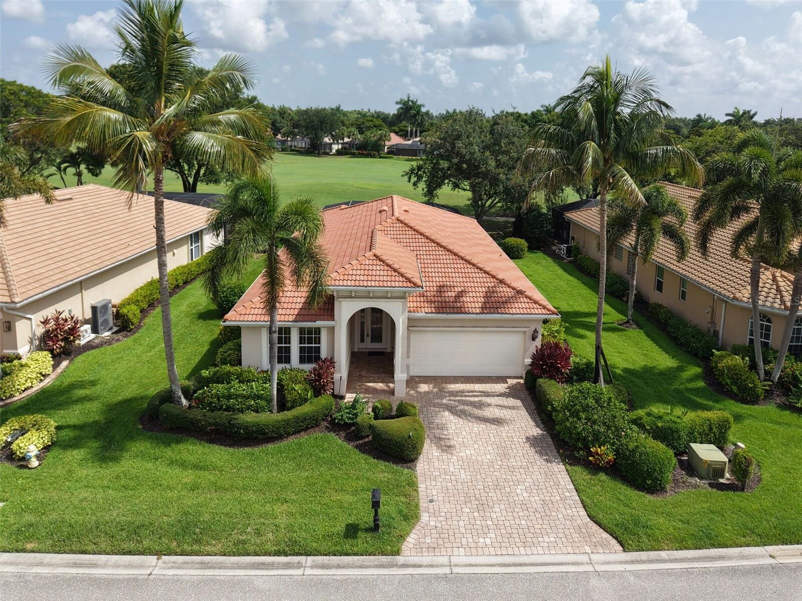 Property Photo: 14073 Lavante Court FL 34135