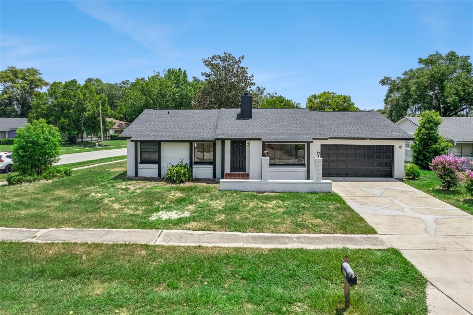 Property Photo:  528 Westport Drive  FL 32750 
