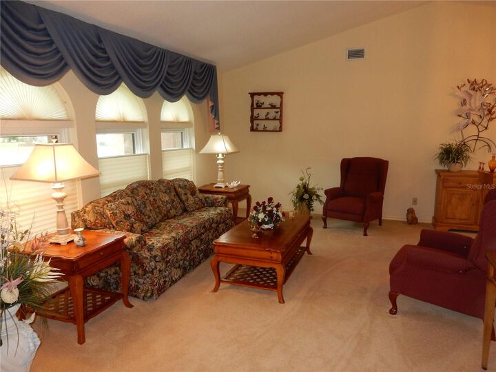 Property Photo: 21240 Chatburn Avenue FL 33952