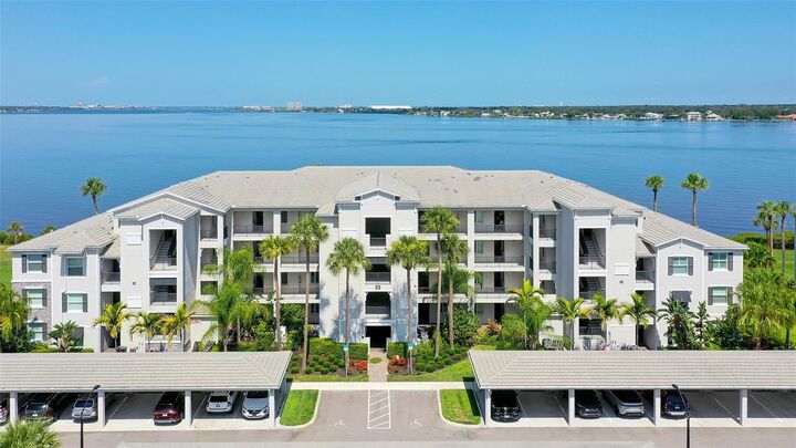 Property Photo: 910 Tidewater Shores Loop 103 FL 34208