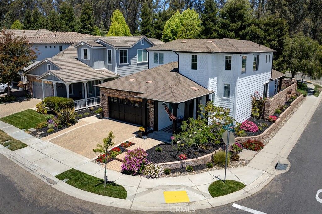 Property Photo:  995 Jacqueline  CA 93444 