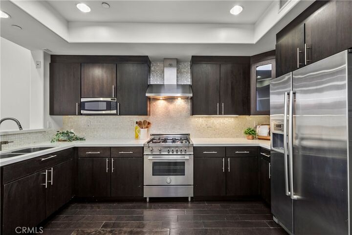 Property Photo: 12020 Guerin Ph2 CA 91604