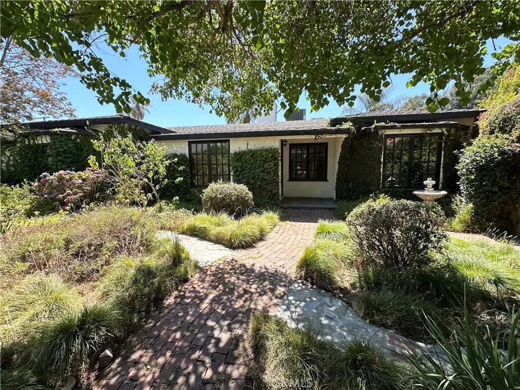 Property Photo: 4217 Fair Avenue CA 91602