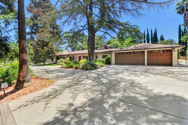 Property Photo:  4960 Paloma Avenue  CA 95608 