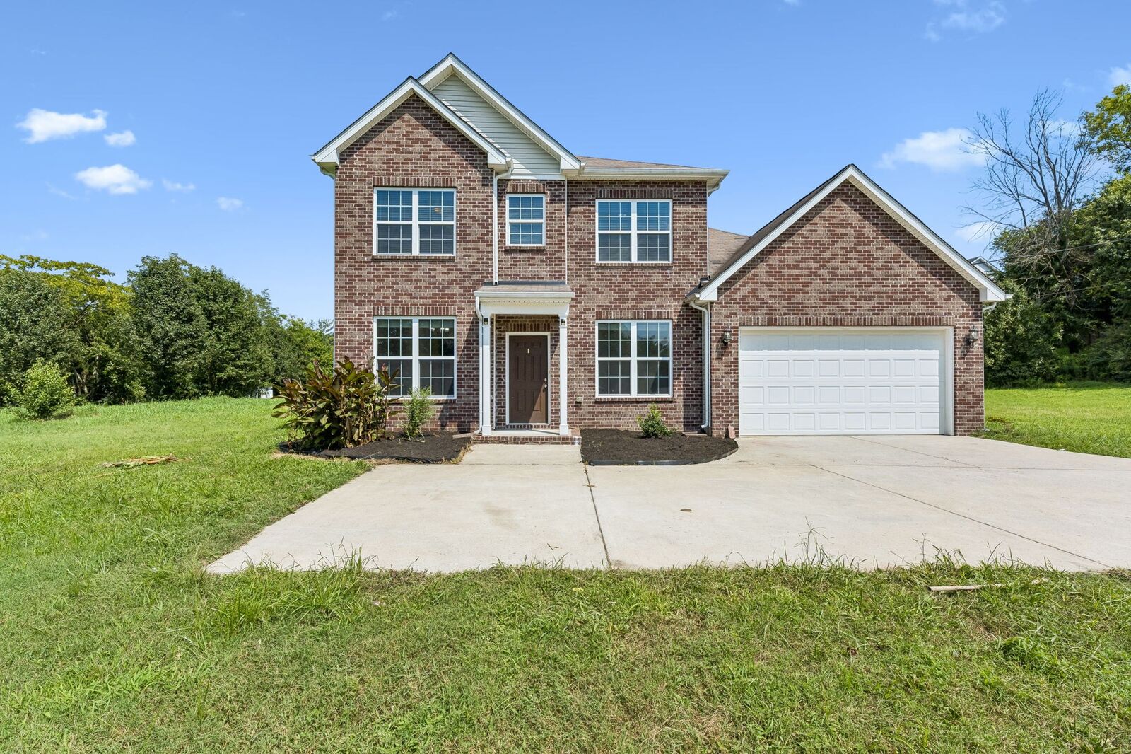 Property Photo: 506 Welshcrest Ct TN 37013