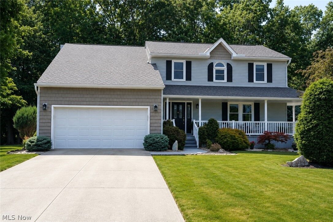 Property Photo: 2160 Lake Breeze Road OH 44054