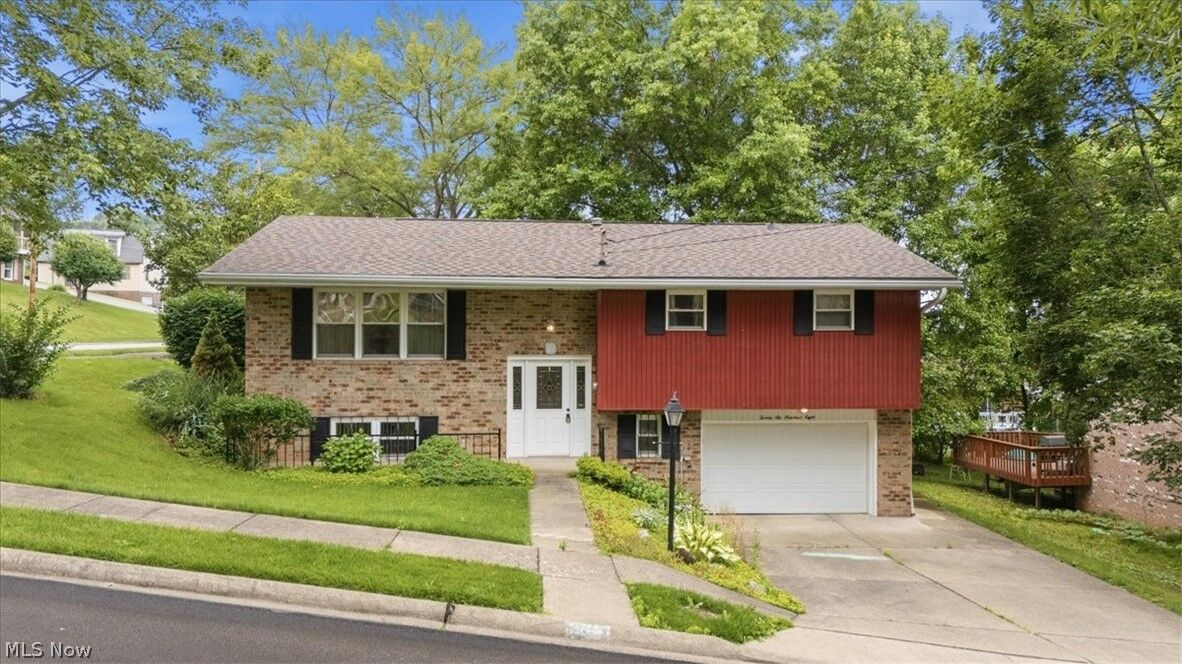 Property Photo: 2608 Capital Drive WV 26101