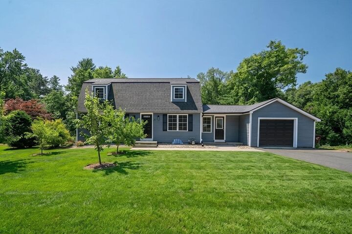 Property Photo: 27 Sherwood Ave MA 01085