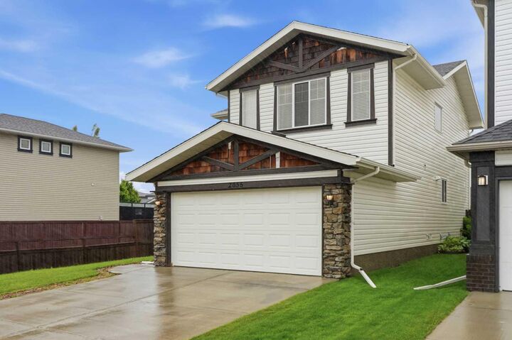 Property Photo:  2055 Reunion Boulevard NW  AB T4B 0J2 