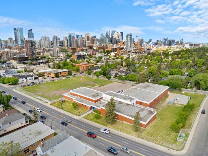 Property Photo: 1513 26 Avenue SW 308 AB T2T 1C4