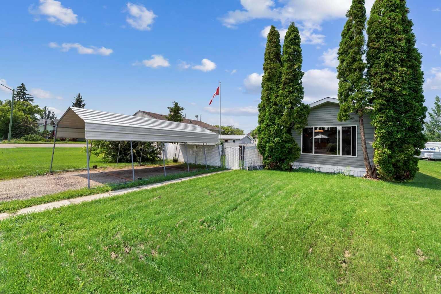 Property Photo:  5306 49 Street  AB T0B 1A0 