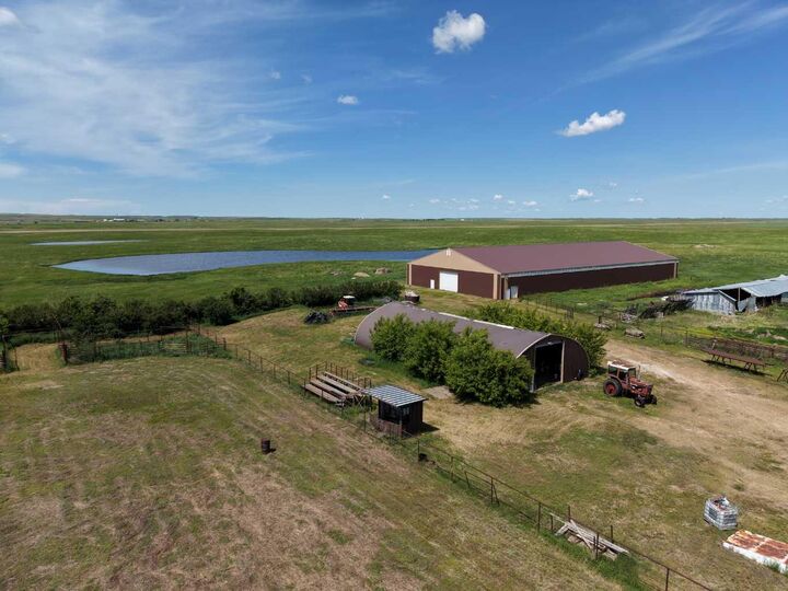 Property Photo: 14446 Township Road 302 AB T0J 1P0