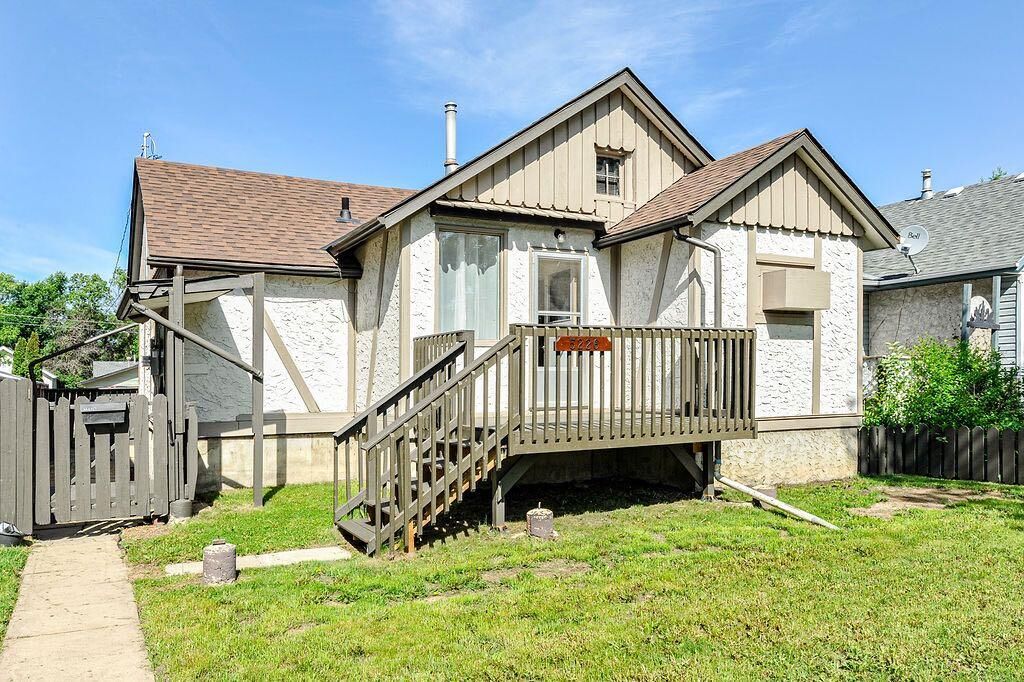 Property Photo:  42 Street 5226  AB T4V 1A8 