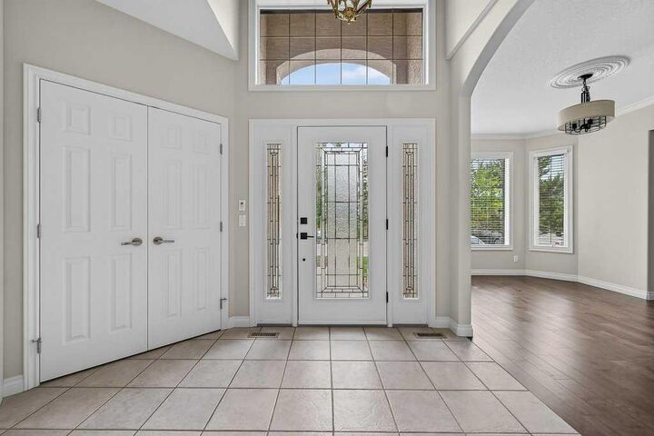 Property Photo: 52 Sandstone Ridge Crescent AB T1S 1P9