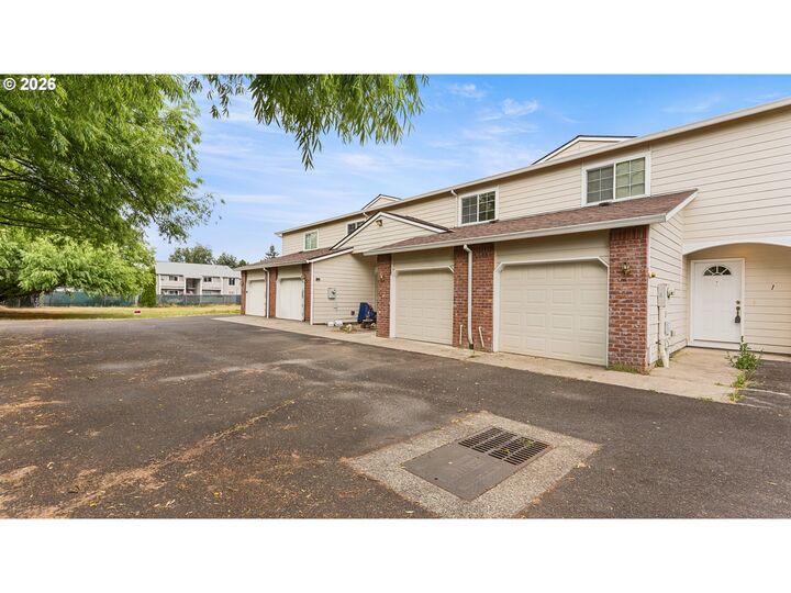 Property Photo: 1919 26th Ave 2 OR 97116
