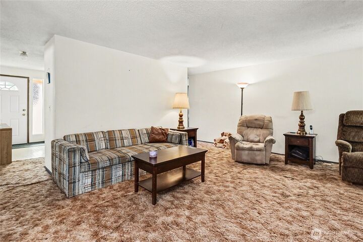 Property Photo: 18308 41st Place W WA 98037