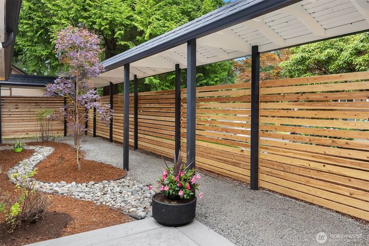 Property Photo: 4713 125th Avenue SE WA 98006