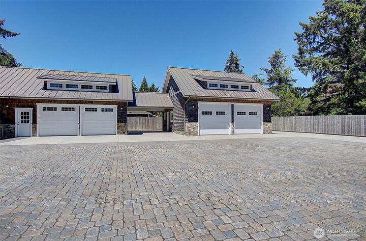 Property Photo: 831 Riverview Lane WA 98614