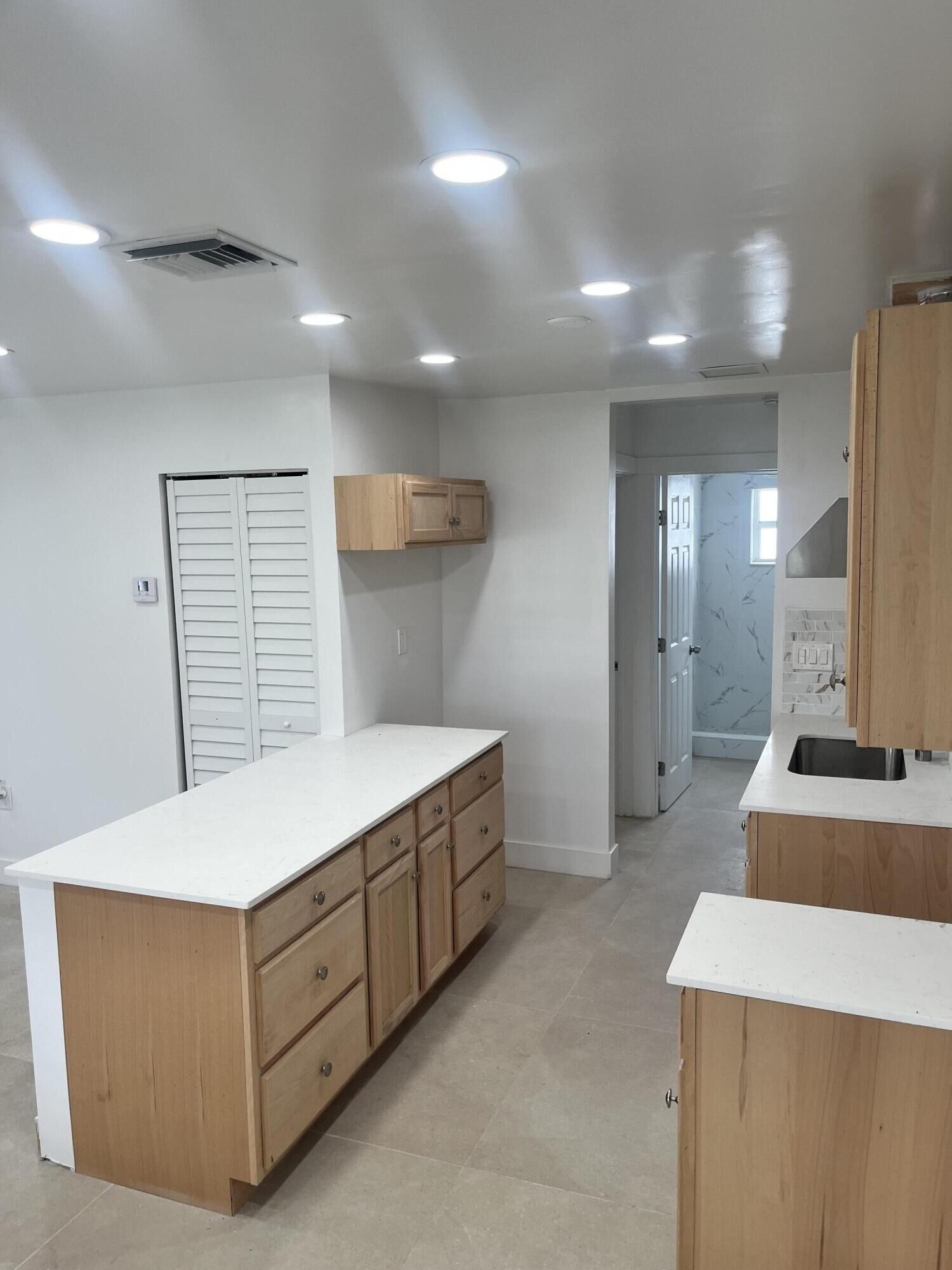 Property Photo: 701 S C Street FL 33460