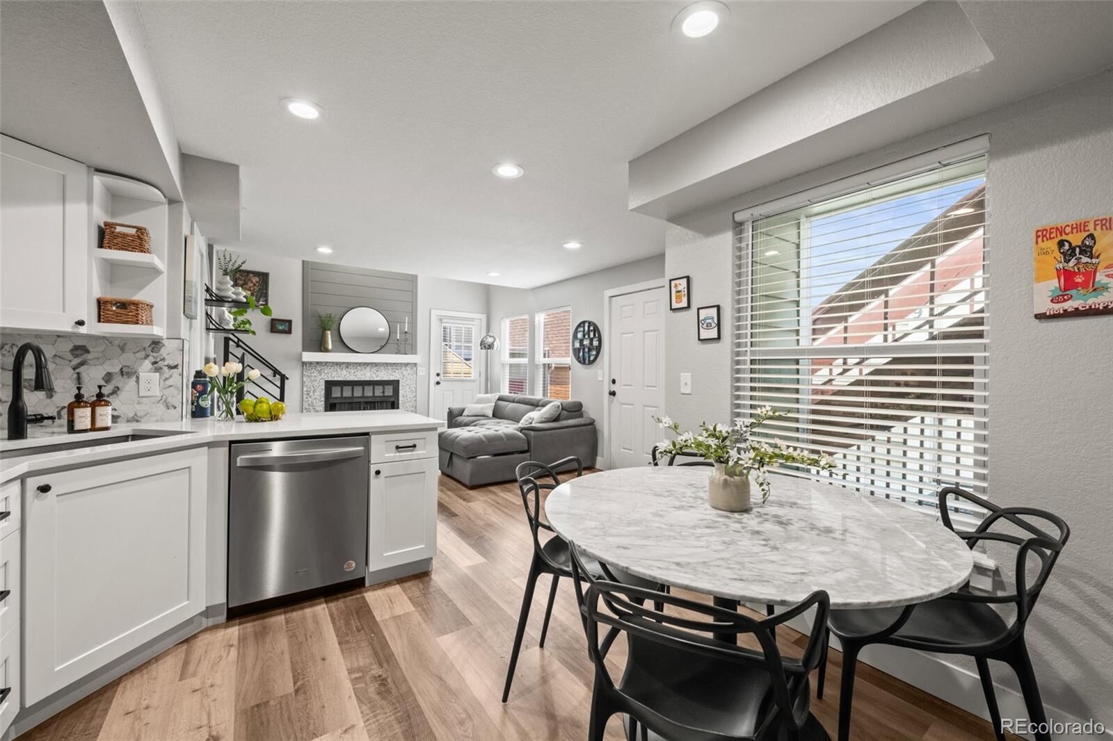 Property Photo:  932 S Dearborn Way 11  CO 80012 