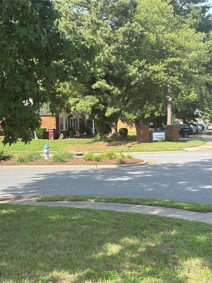 Property Photo: 74 Colonial Way VA 23325