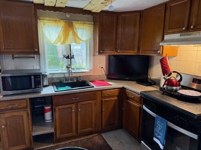 Property Photo:  77 Huron Street  RI 02889 