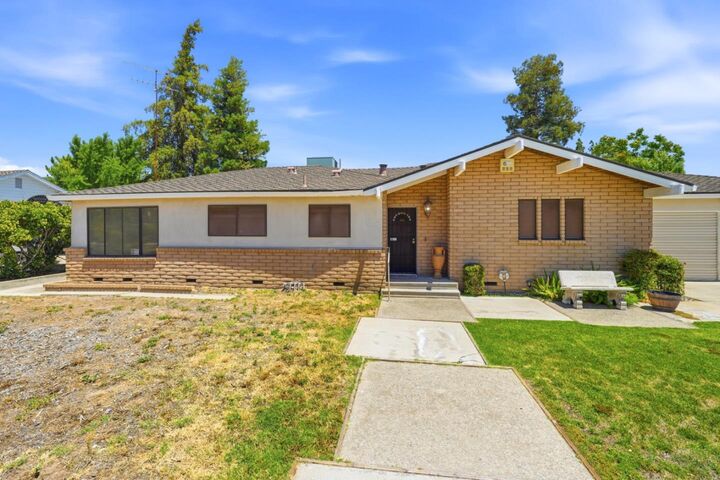 Property Photo:  1240 Noda Street  CA 95380 