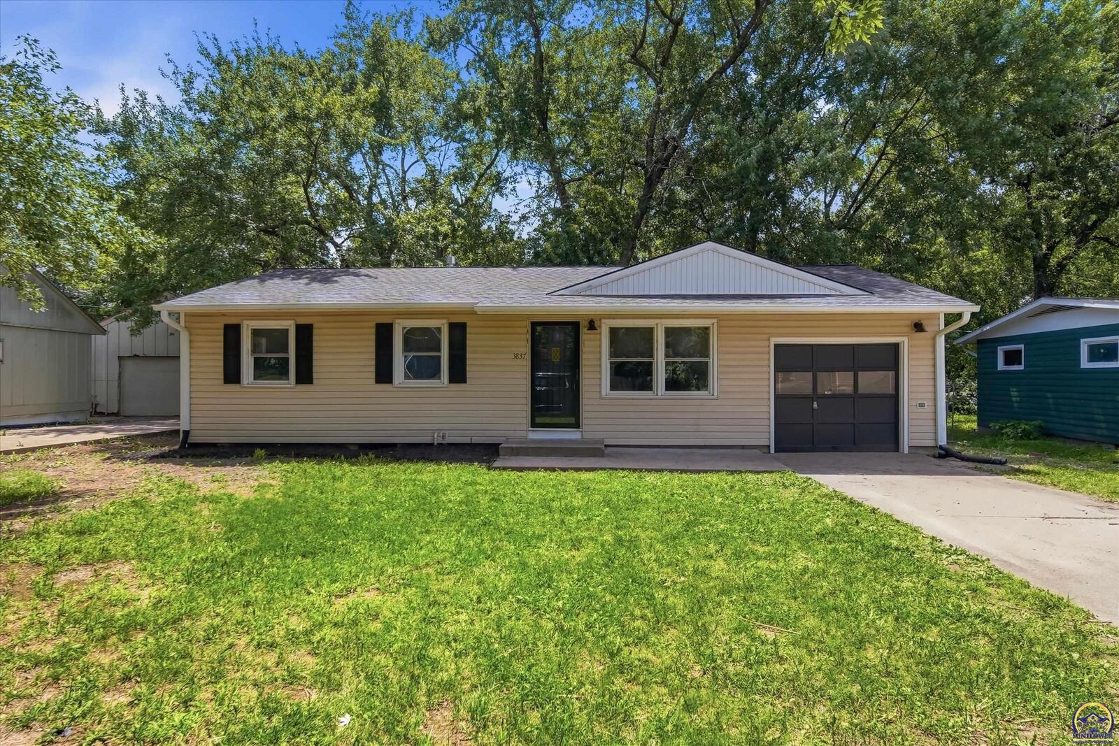 Property Photo: 3837 SE Humboldt St KS 66609