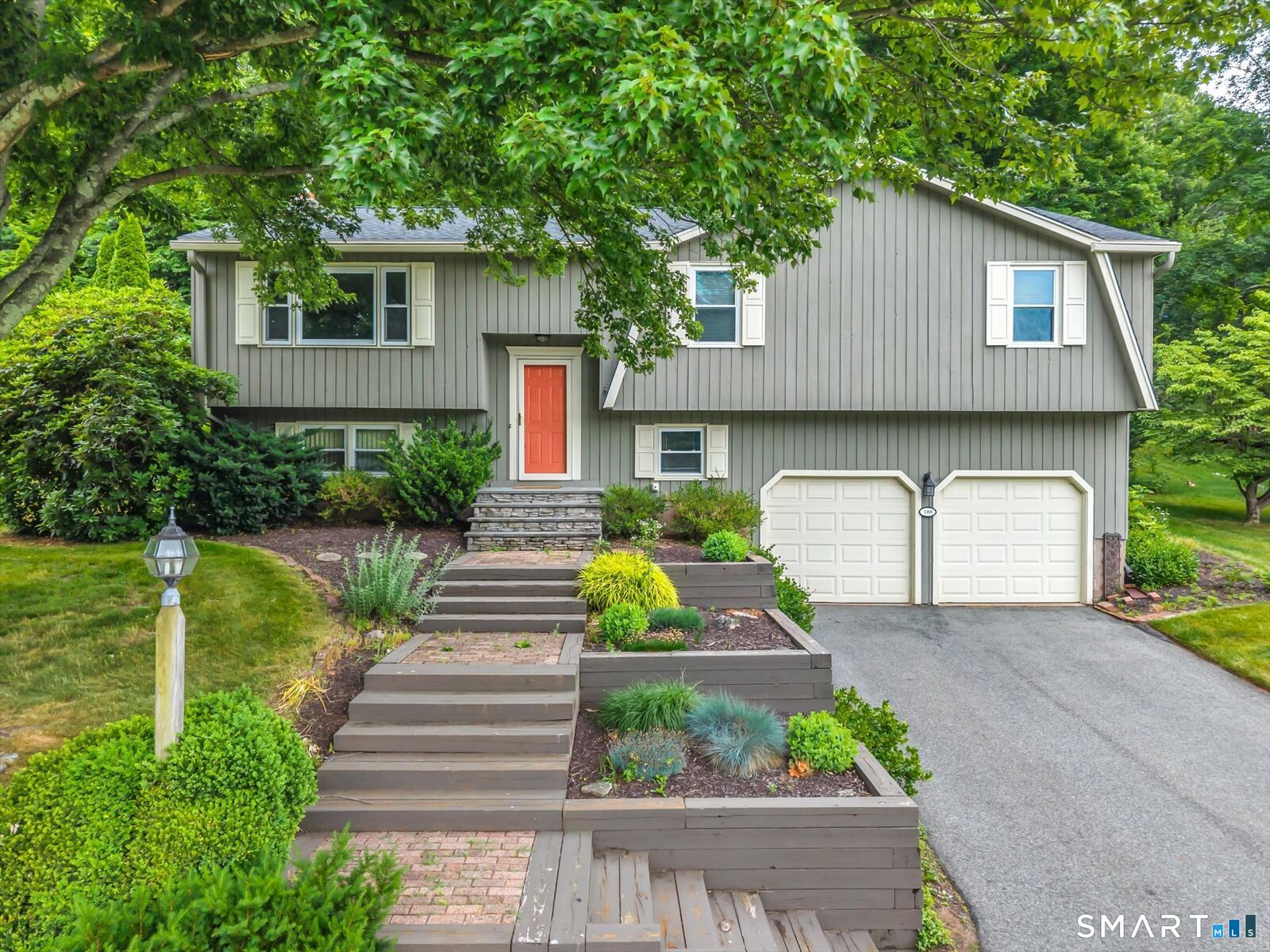 Property Photo: 188 Woodfield Crossing CT 06067