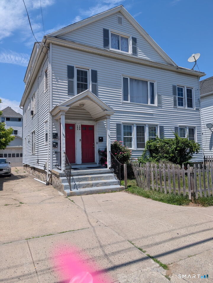 Property Photo: 190-192 Garfield Avenue CT 06606