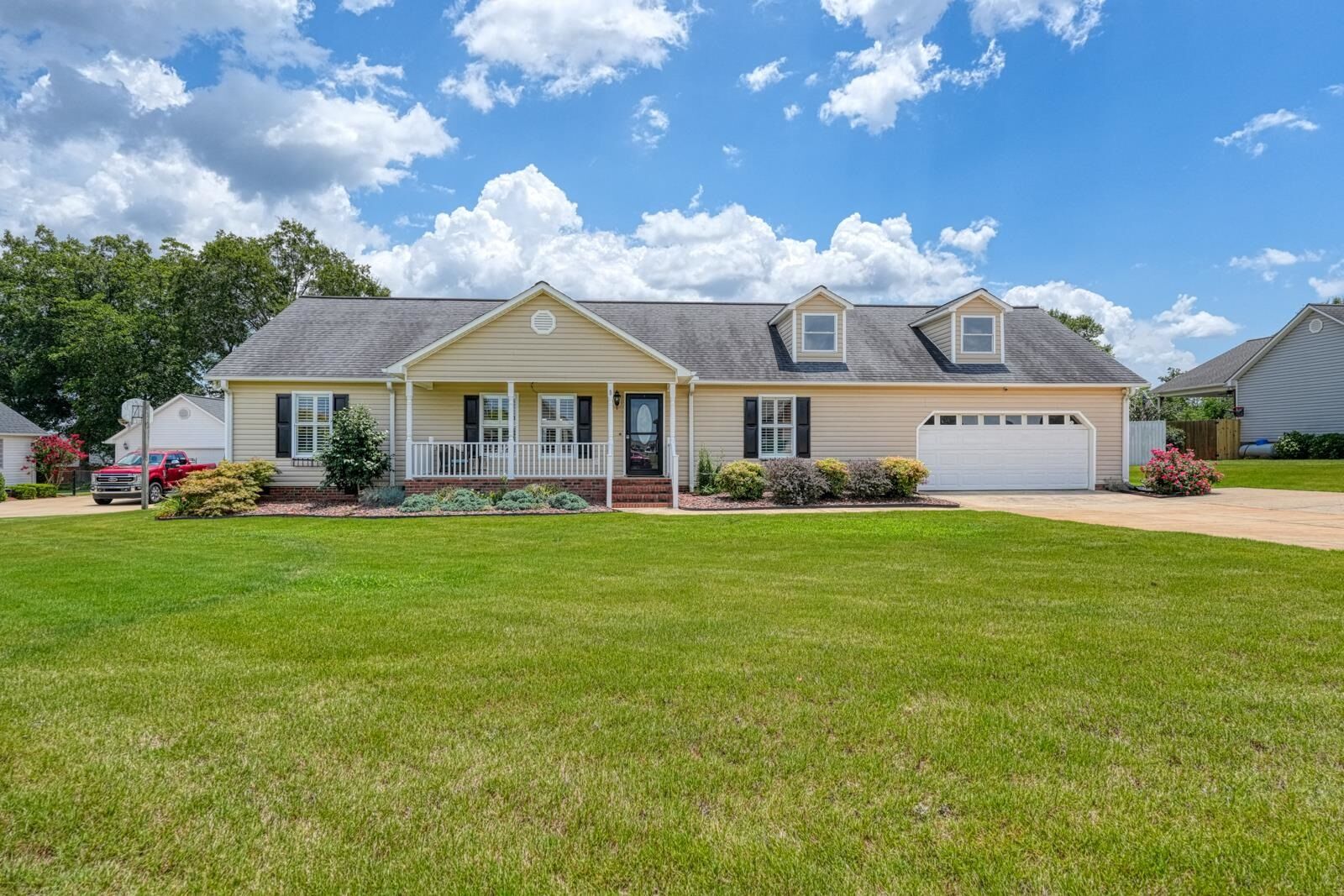 Property Photo:  140 Bermuda Lane  SC 29349 