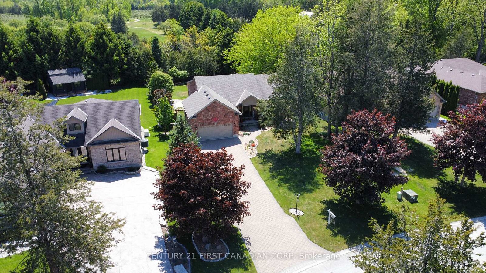 Property Photo: 10159 Meadowlily Crescent ON N0M 1T0