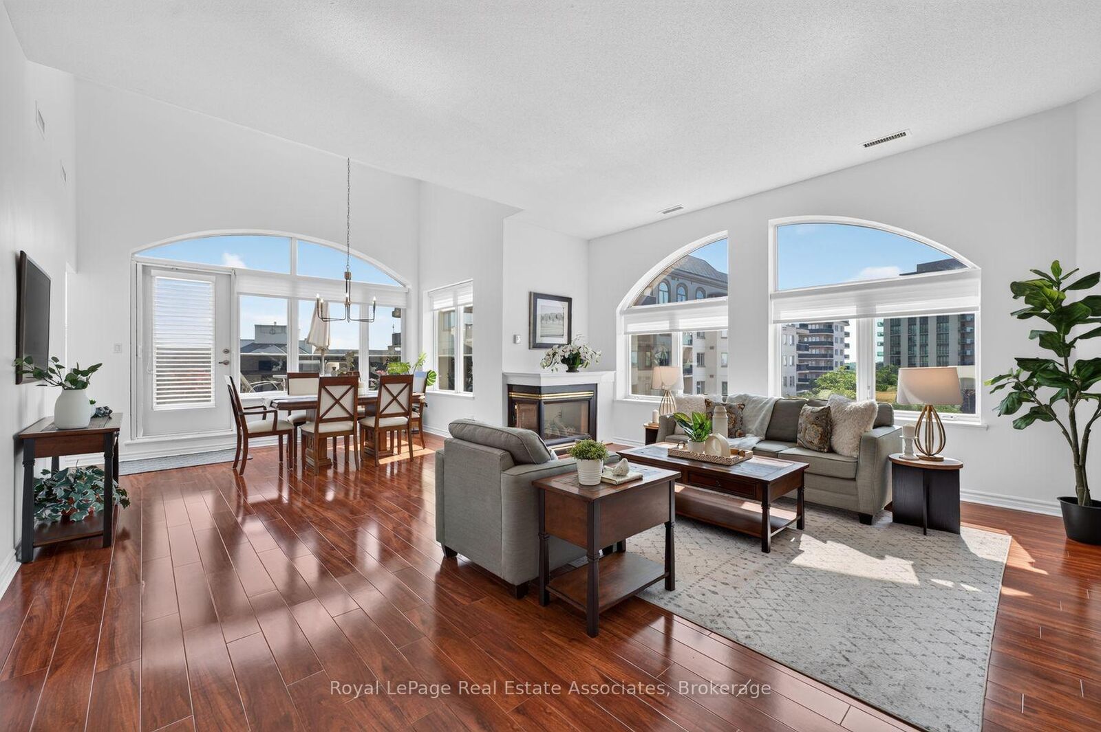 Property Photo:  3 Dayspring Circle 502  ON L6P 1B7 