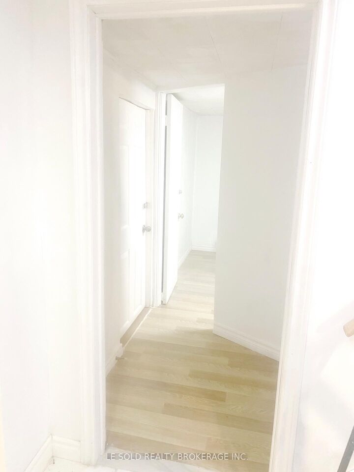 Property Photo: 112 Leland Street Room Bsmt ON L8S 3A2
