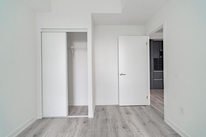 Property Photo:  110 Broadway Avenue 1201  ON M4P 1V7 