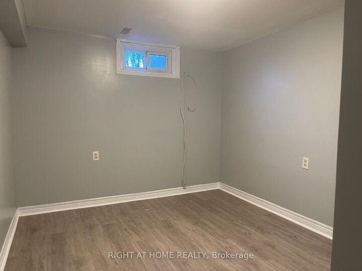 Property Photo: 135 Northgate Drive (Basmt) ON L3C 5Y3