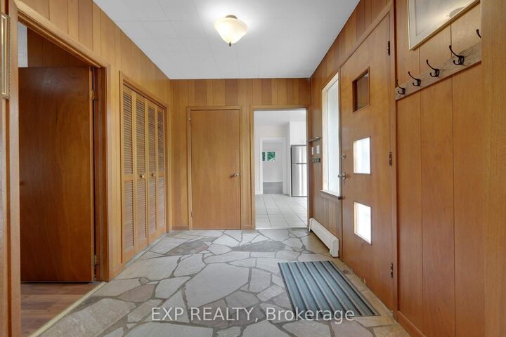 5373 Aurora Road — photo 1