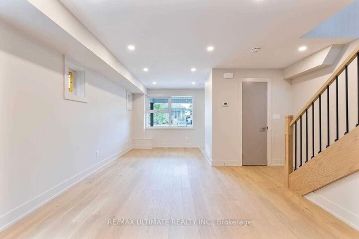 Property Photo:  41 Bowie Avenue Main &Amp 2nd Flr  ON M6E 2P2 