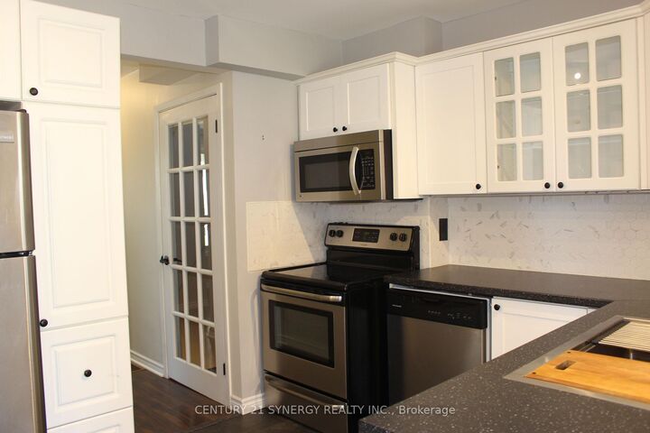 Property Photo:  241 Wilfred Crescent  ON K7S 2W8 