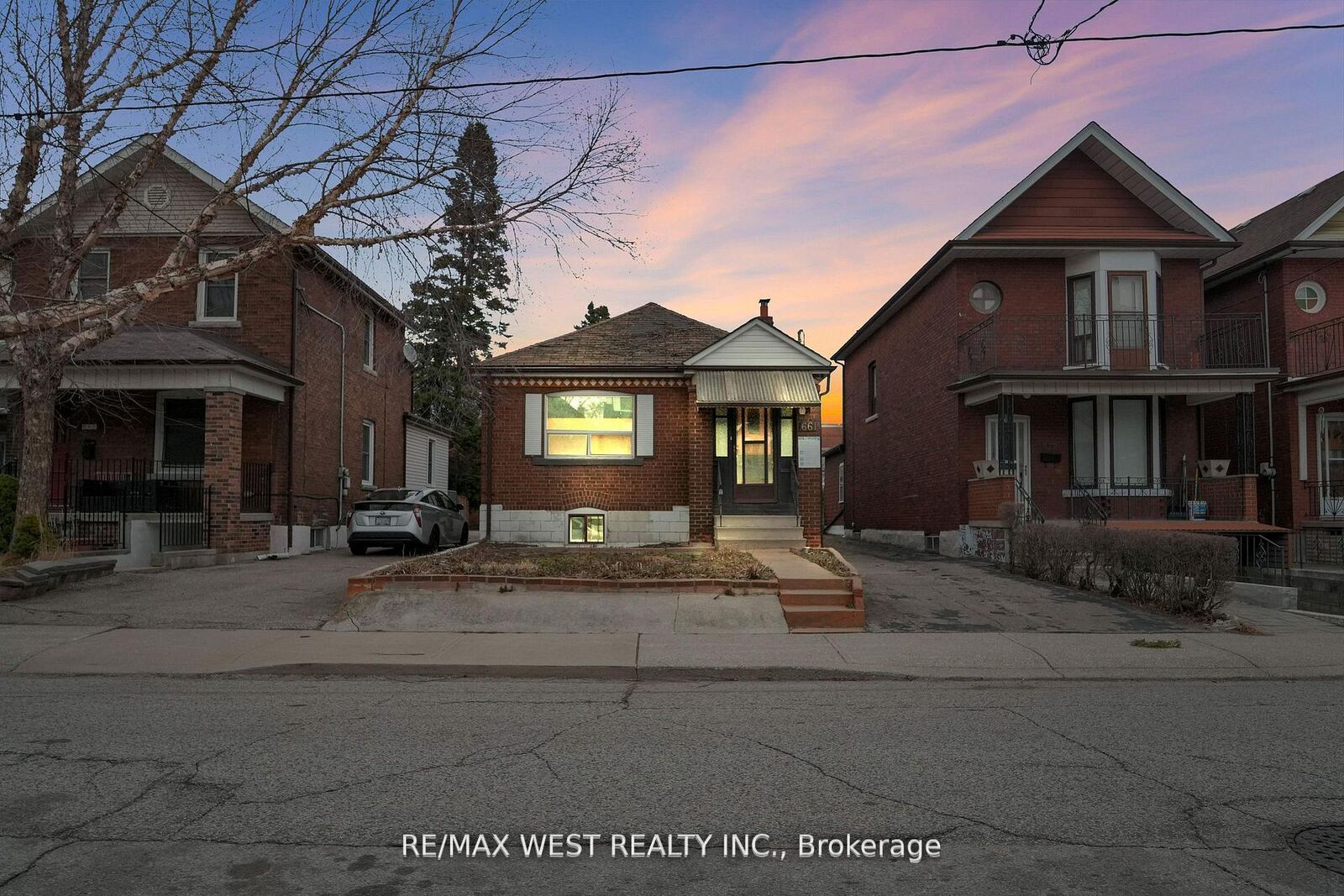 Property Photo: 661 Beresford Avenue ON M6S 3C4