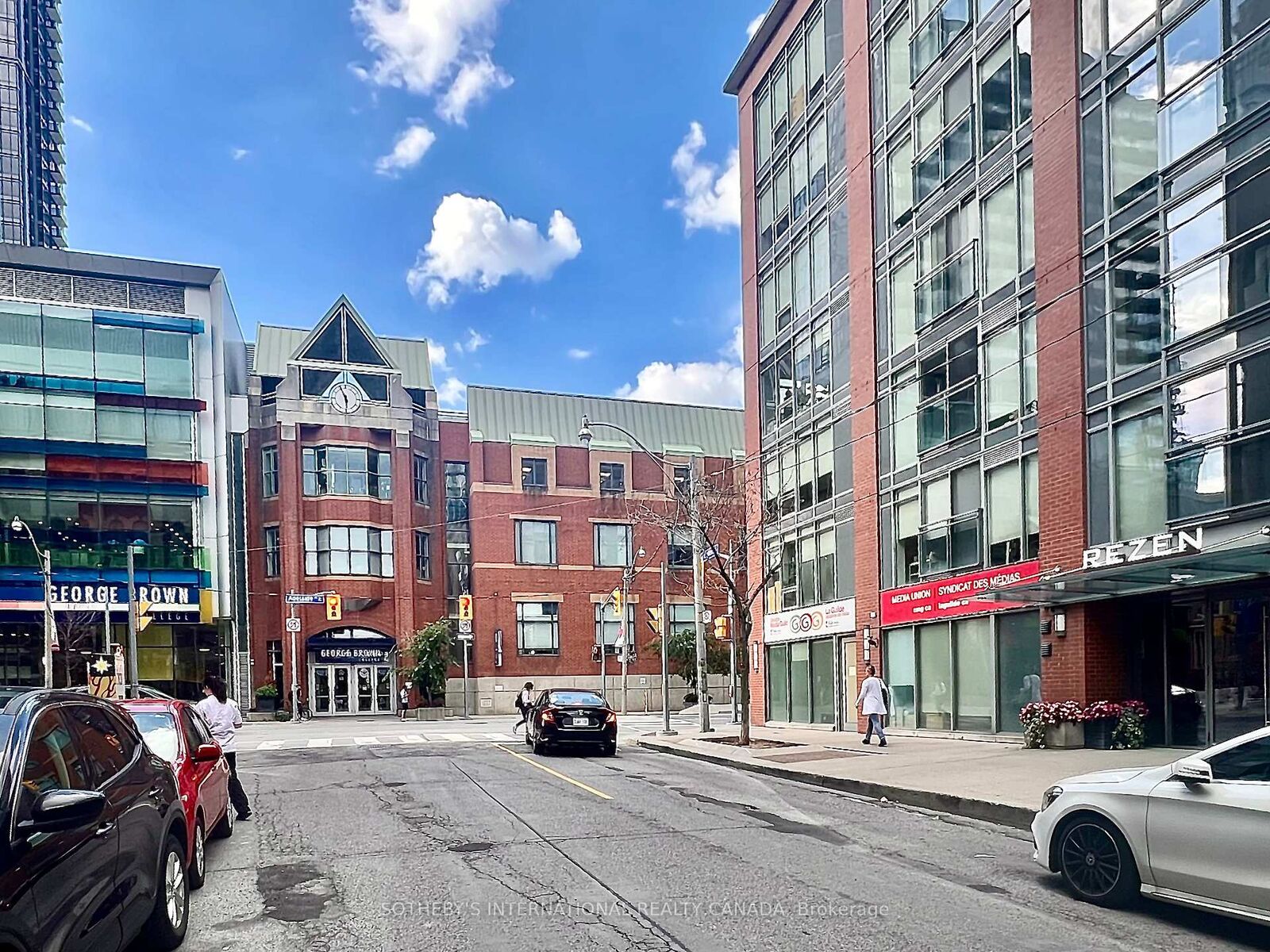 Property Photo: 205 Frederick Street 408 ON M5A 4V3