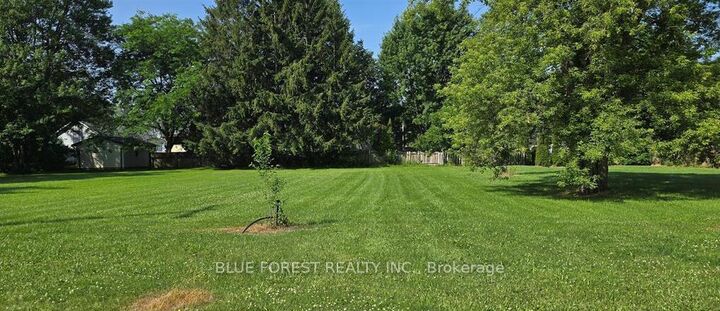 Property Photo:  58 Albert Avenue  ON N0P 2C0 