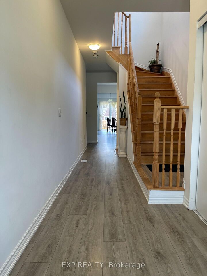 Property Photo:  230 Ridley Crescent  ON N0C 1B0 