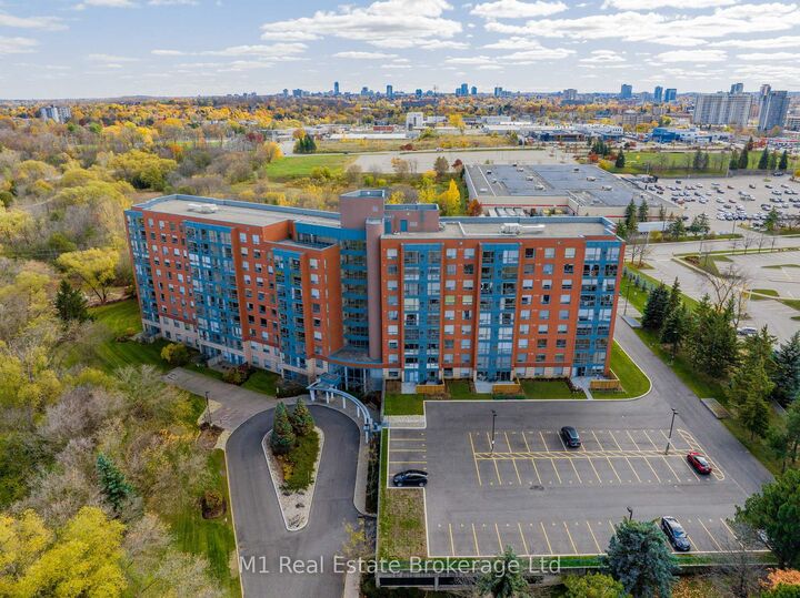 Property Photo: 55 Blue Springs Drive Ph2 ON N2J 4T3