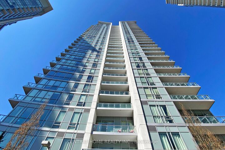 Property Photo:  66 Forest Manor Road 1909  ON M2J 0B7 
