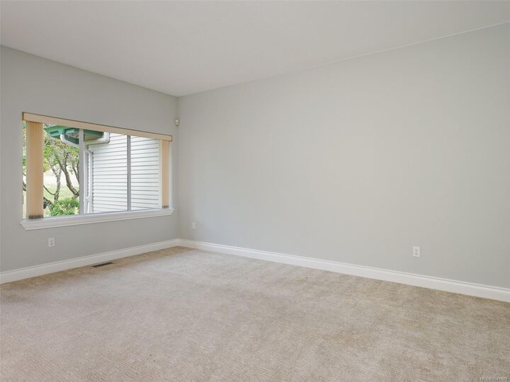 Property Photo: 530 Marsett Pl #98 BC V8Z 7J2