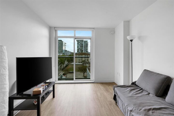 845 Johnson St #503 — photo 1