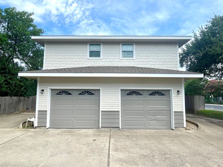 Property Photo: 1207 W Northloop Boulevard A TX 78756